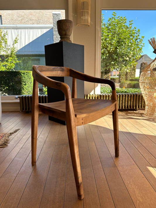 Julia's stoel notenhout
